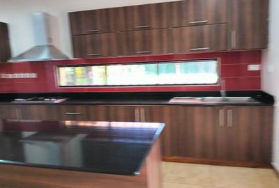 4 Bed Townhouse with En Suite in Runda - 3