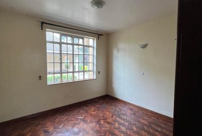 5 Bed Townhouse with En Suite at Lavington Green - 4