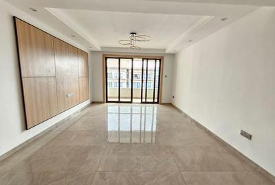 2 Bed Apartment with En Suite in Riverside - 3