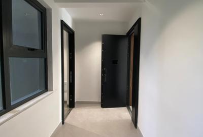 2 Bed Apartment with En Suite in Westlands Area - 3