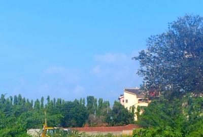 5,000 ft² Land at Voi - 4