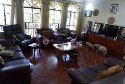 5 Bed House in Riverside - 2