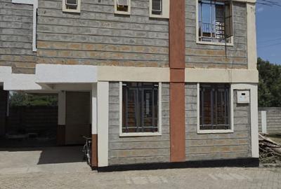 3 Bed Townhouse with En Suite in Ongata Rongai
