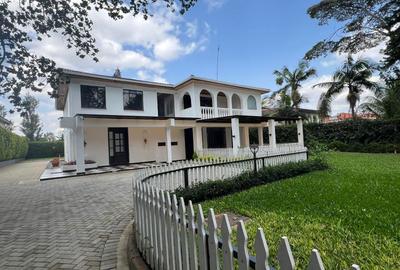 4 Bed Townhouse with En Suite in Ridgeways
