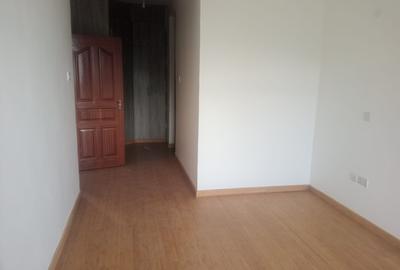 4 Bed Townhouse with En Suite in Lavington - 2