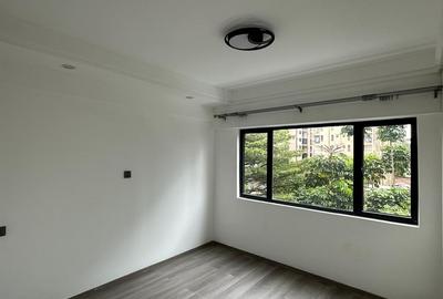 2 Bed Apartment with En Suite in Lavington