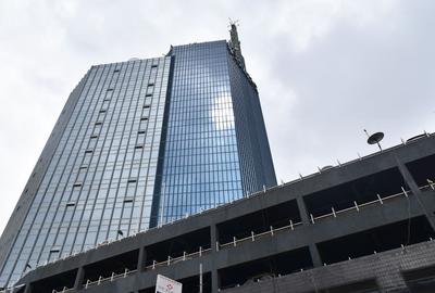 1,863 ft² Office with Service Charge Included at Standard Street