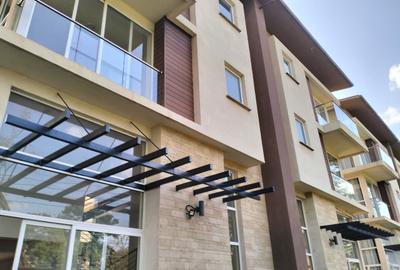 4 Bed Townhouse with En Suite in Lavington