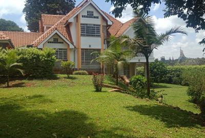 5 Bed Townhouse with En Suite in Kitisuru
