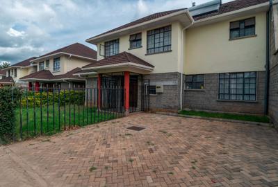 4 Bed Townhouse with En Suite at Queen Estate Road