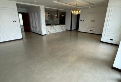 3 Bed Apartment with En Suite in Riverside - 4