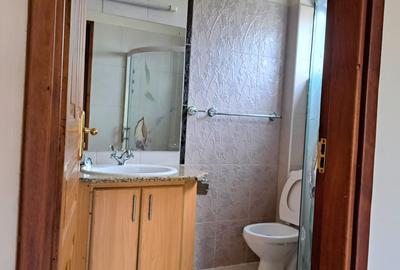 3 Bed Apartment in Kileleshwa - 4