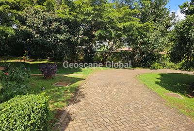 5 Bed House with En Suite in Nyari - 4