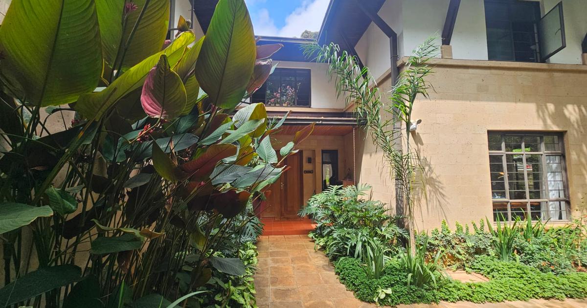 5 Bed House with En Suite in Gigiri