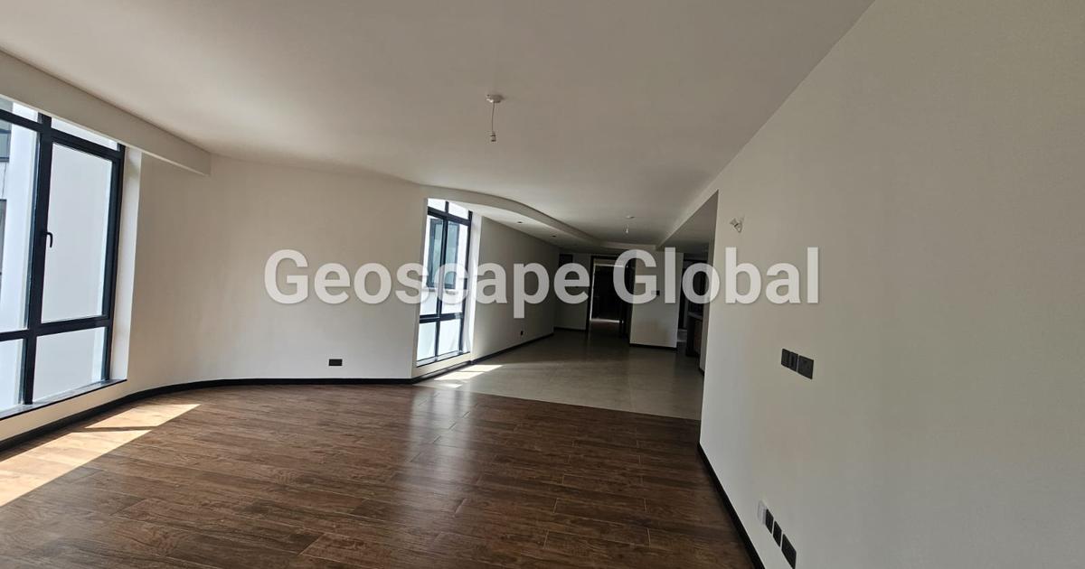 3 Bed Apartment with En Suite in Spring Valley