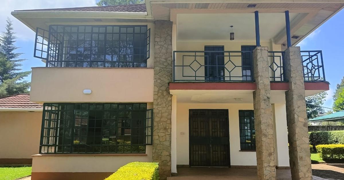 5 Bed Townhouse with En Suite at Runda Brookhouse | BuyRentKenya