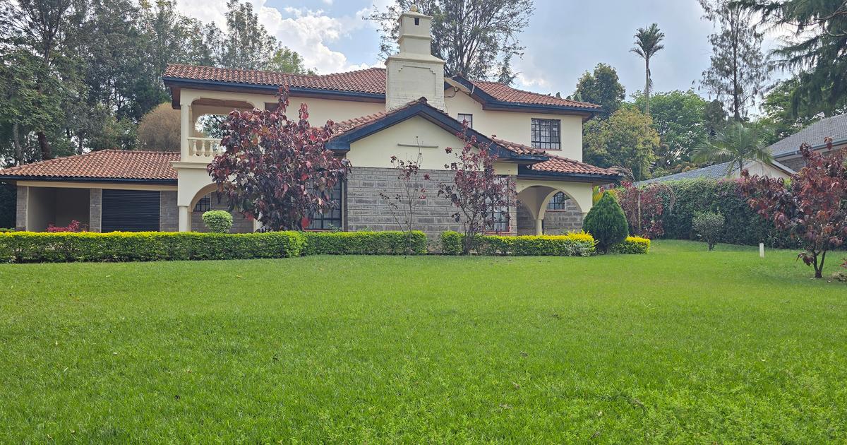 5 Bed House with En Suite at Runda Grove | BuyRentKenya