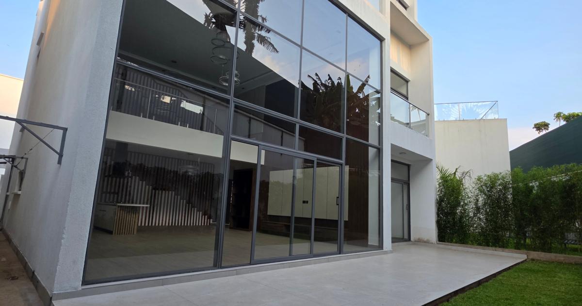 5 Bed Townhouse with En Suite in Lavington