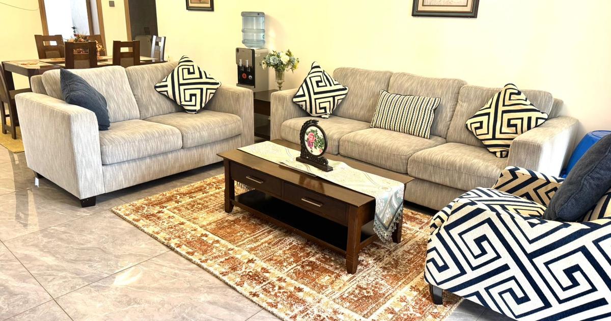 Serviced 3 Bed Apartment with En Suite in Riverside
