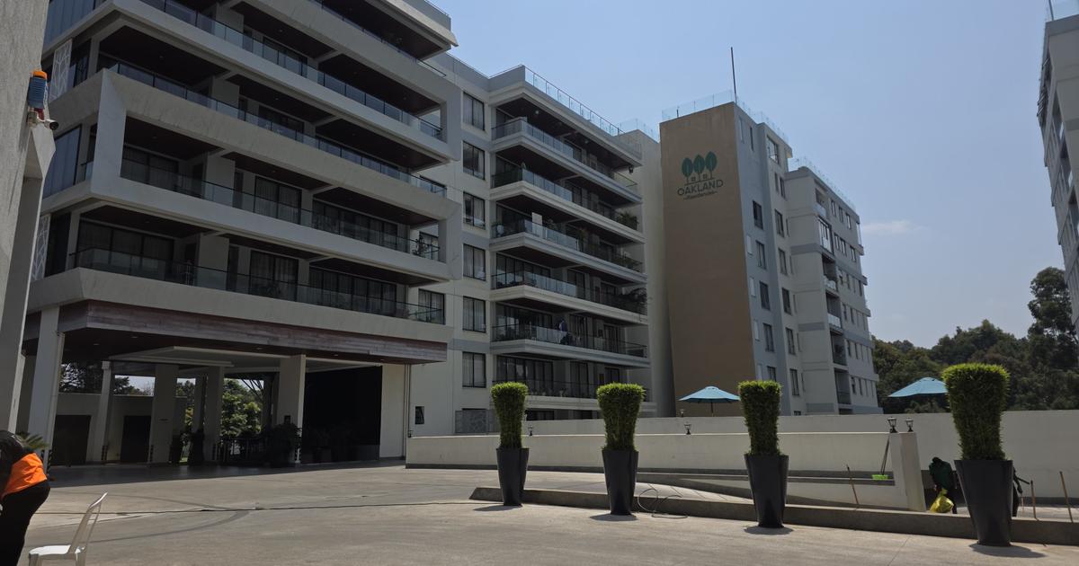 Furnished 4 Bed Apartment with En Suite in Spring Valley