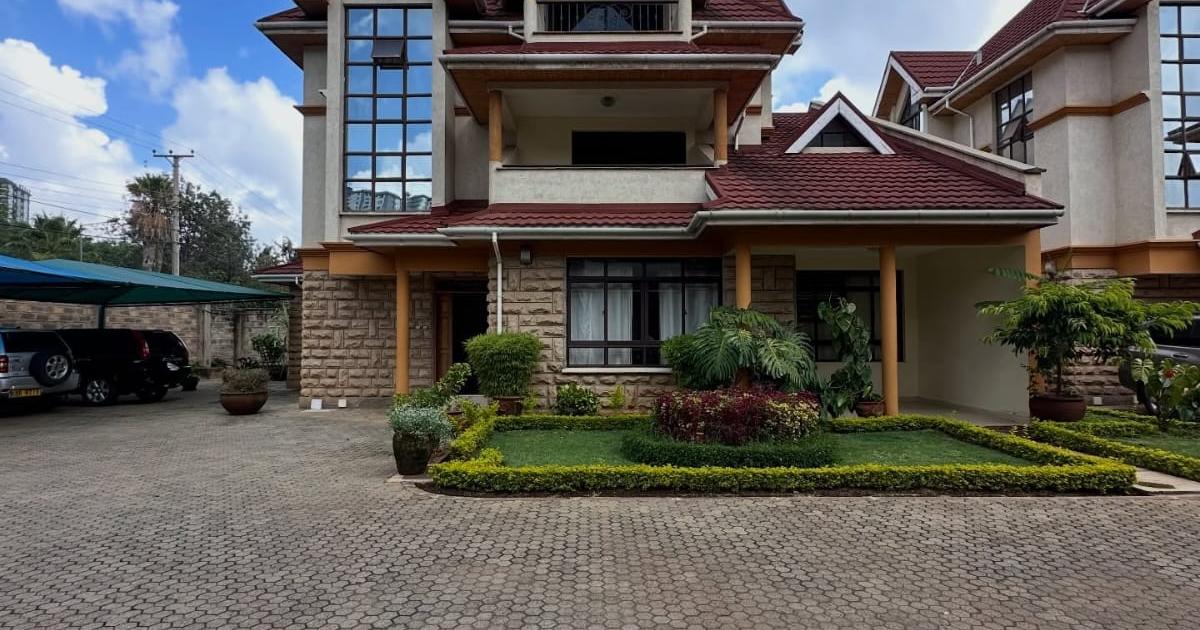 5 Bed Townhouse with En Suite in Lavington