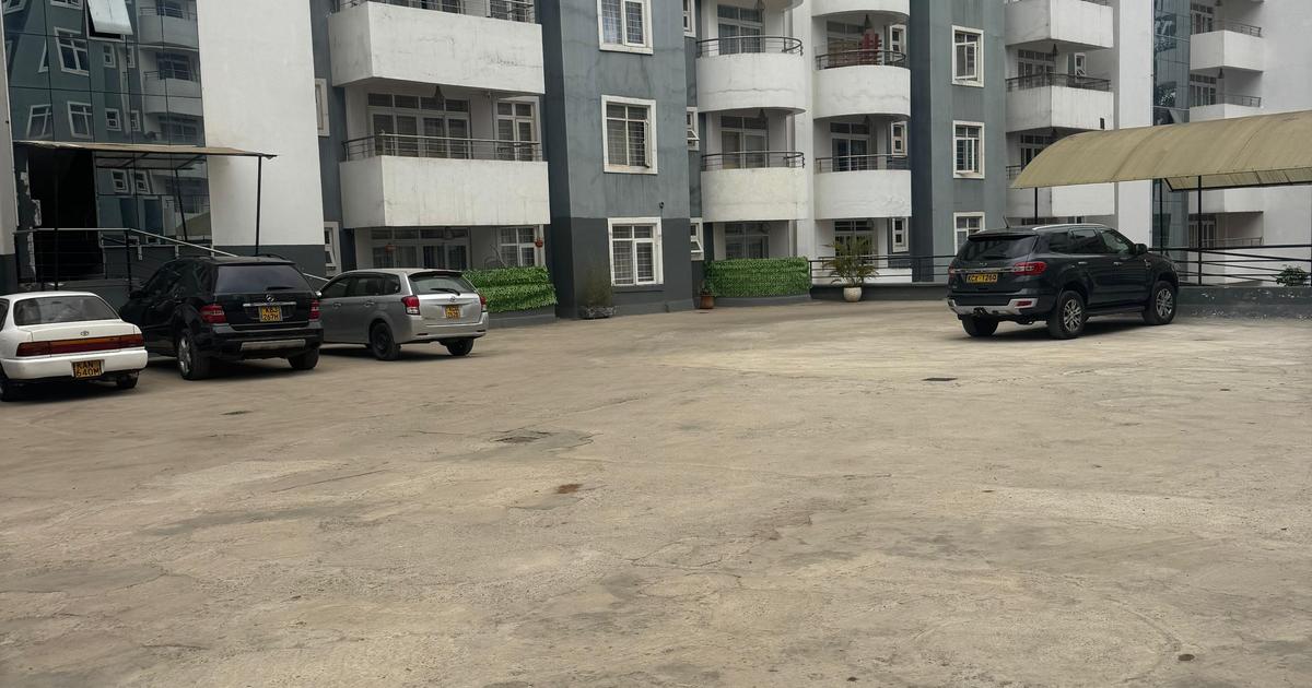 3 Bed Apartment with En Suite in Lavington