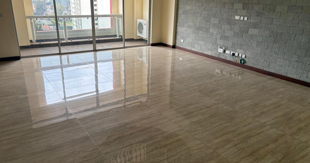 2 Bed Apartment with En Suite in Parklands