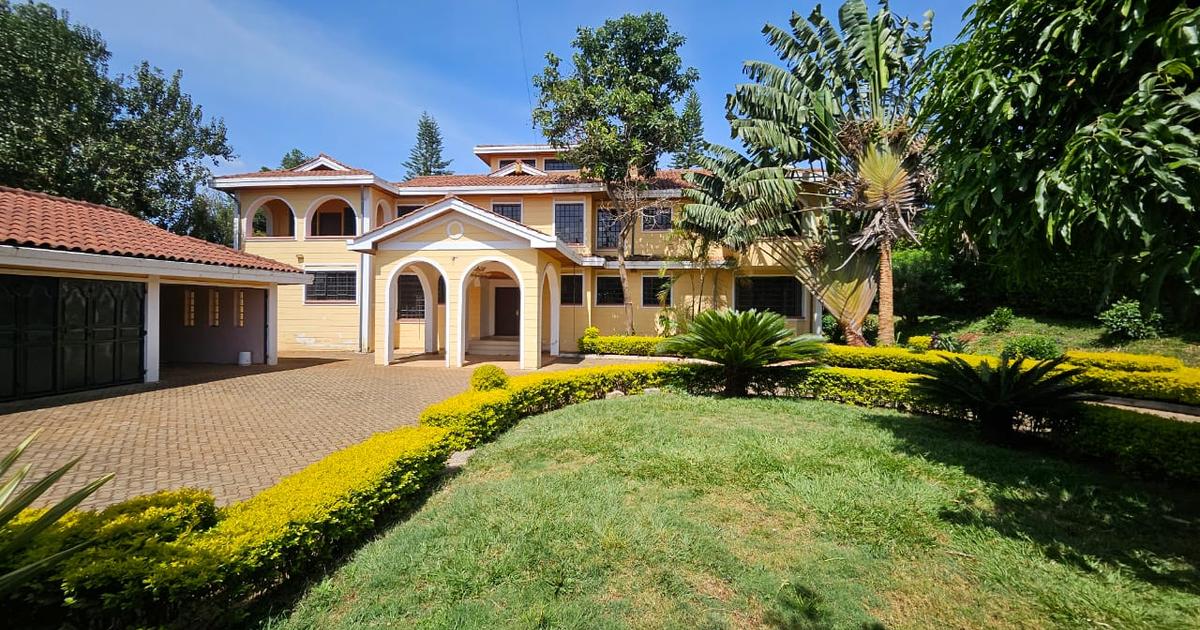 5 Bed House with En Suite in Runda
