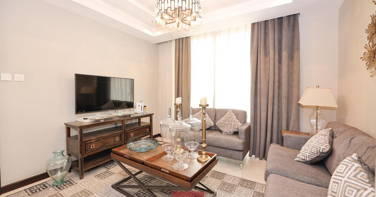3 Bed Apartment with Swimming Pool at Riverside Drive