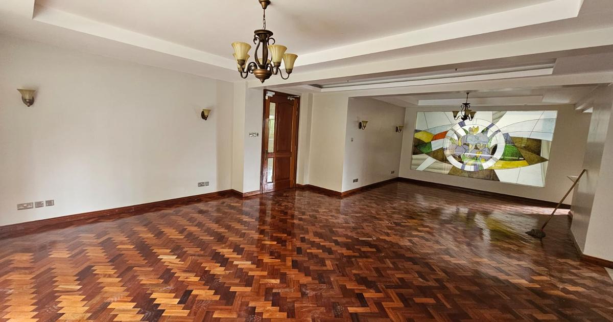 4 Bed Apartment with En Suite in Riverside