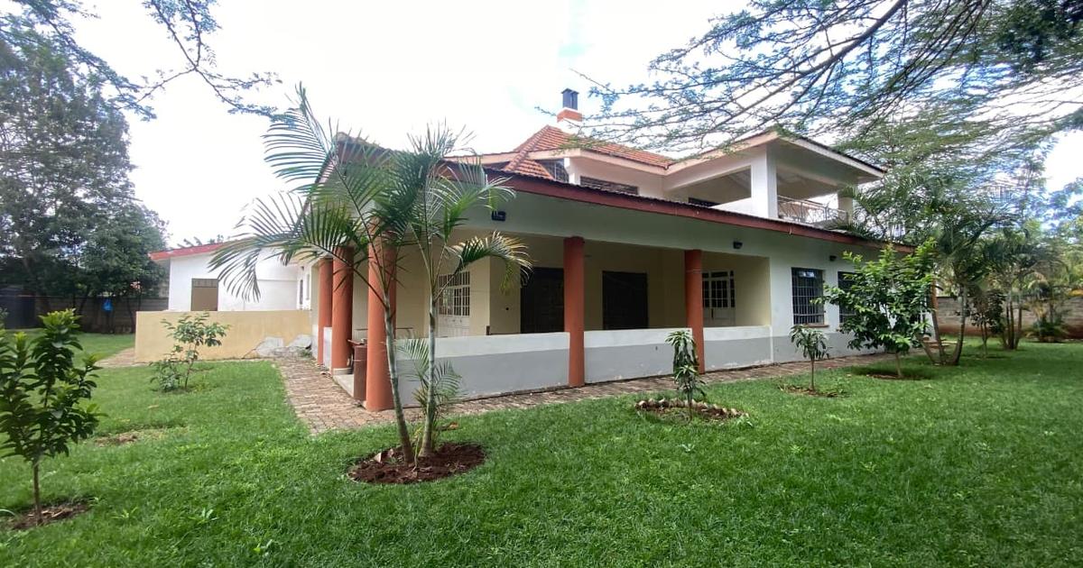 6 Bed House with En Suite in Karen