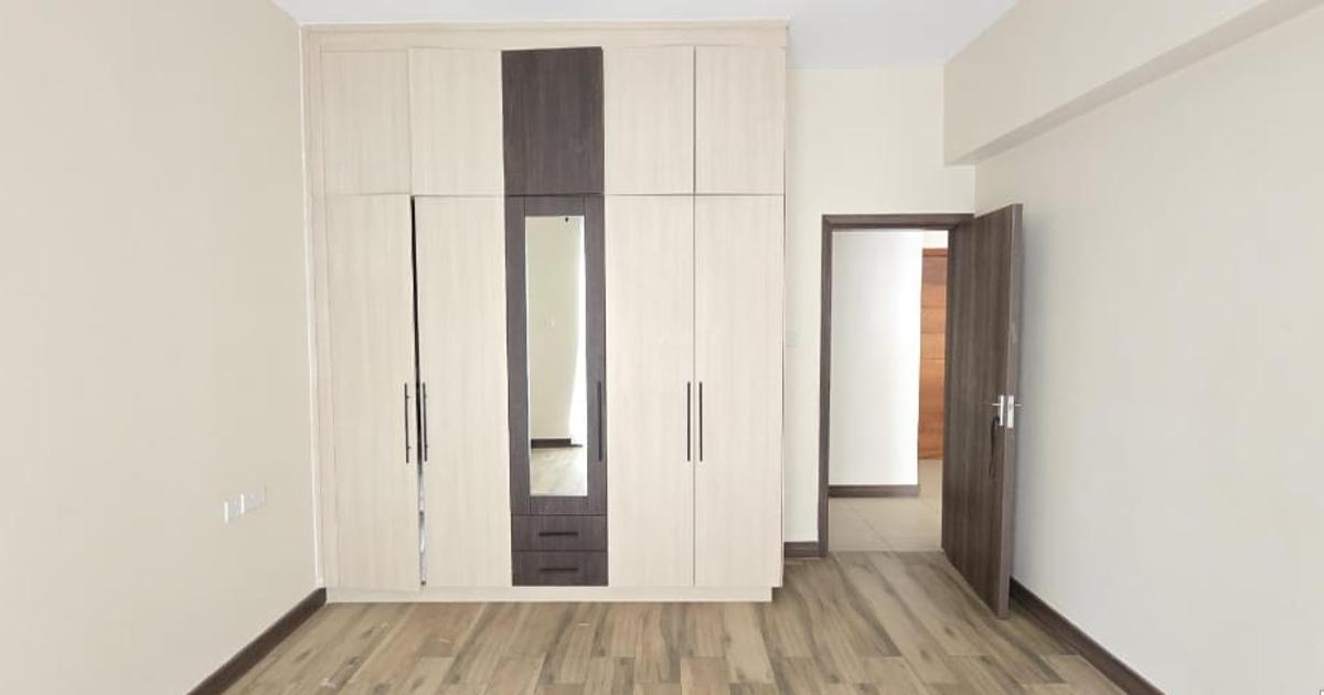 1 Bed Apartment with Swimming Pool in Hurlingham