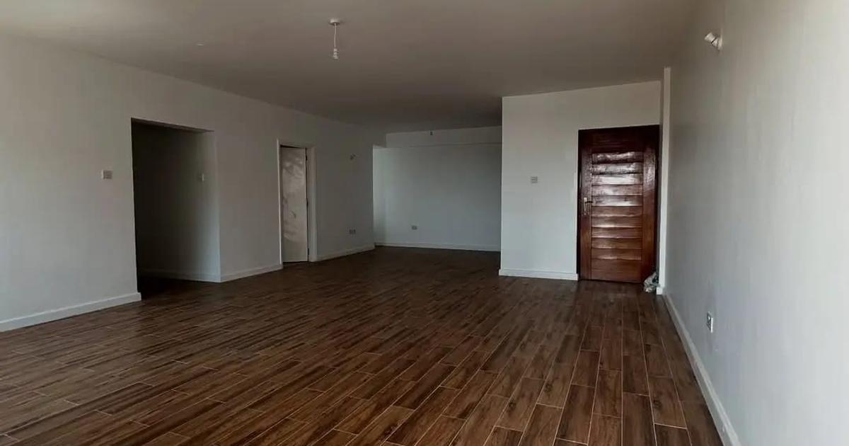 3 Bed Apartment with En Suite in Lavington