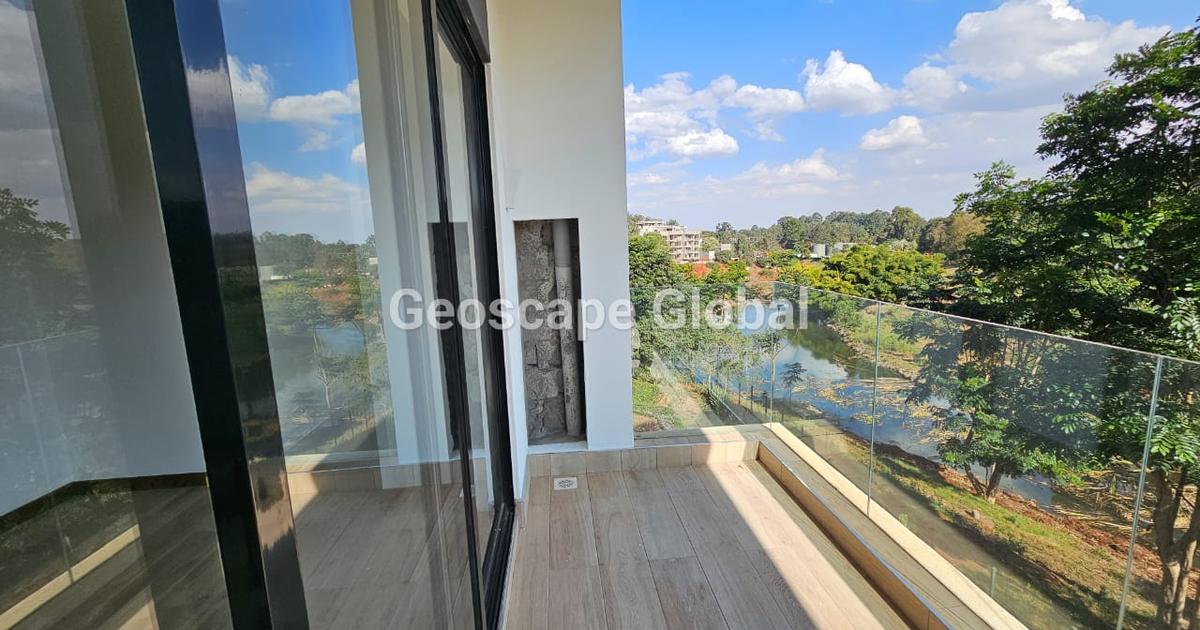 2 Bed Apartment with En Suite in Rosslyn