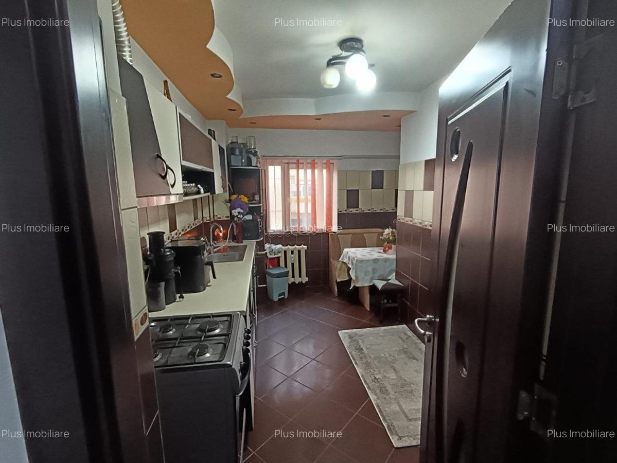 APARTAMENT 4 CAMERE,DECOMANDAT,ETAJUL3 DIN 7, ZONA SELGROS - 23