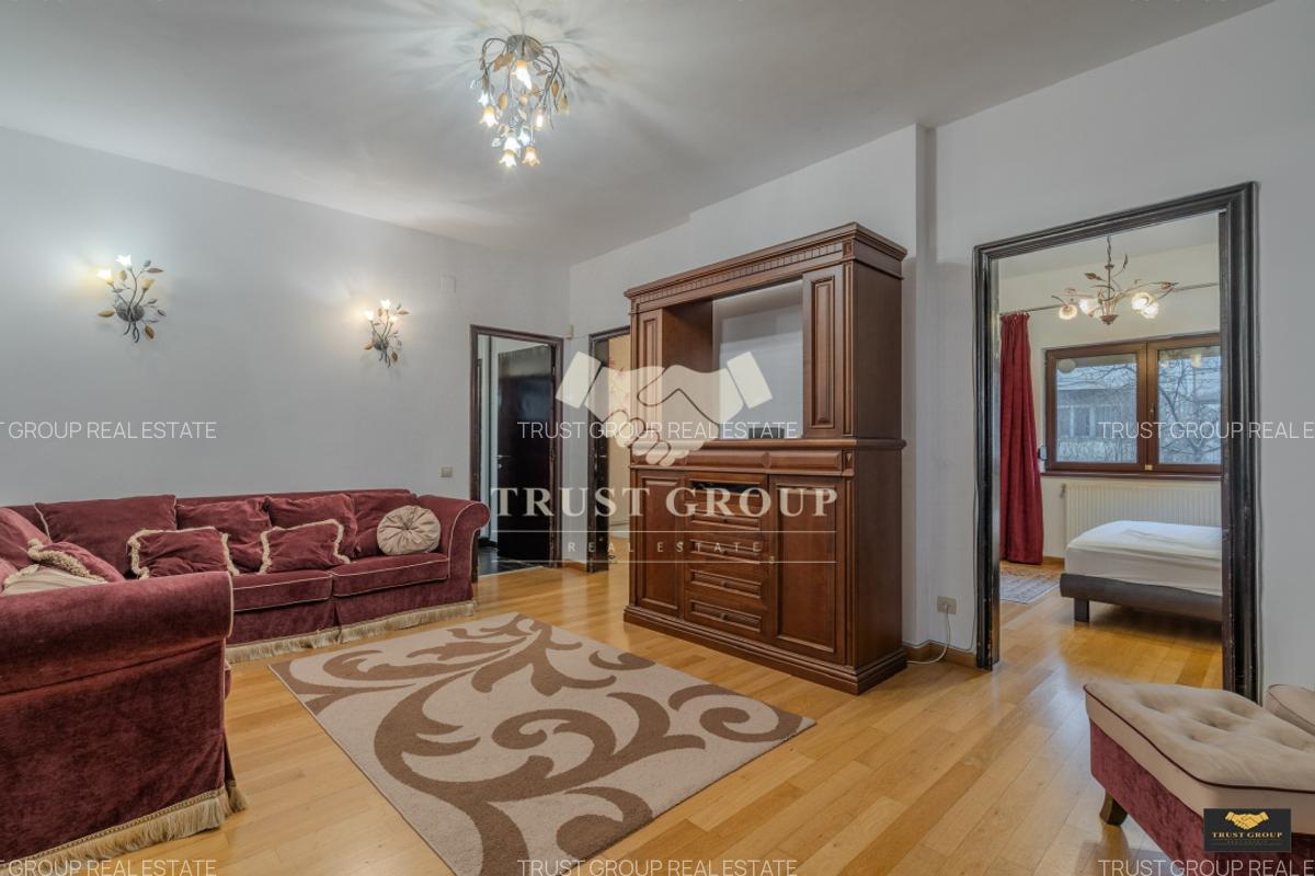Living area of Casa 8 bedroom in cotroceni