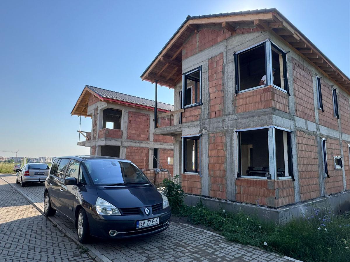 34d2130a-66f7-4652-beea-c7f02b6e7a15 - 2