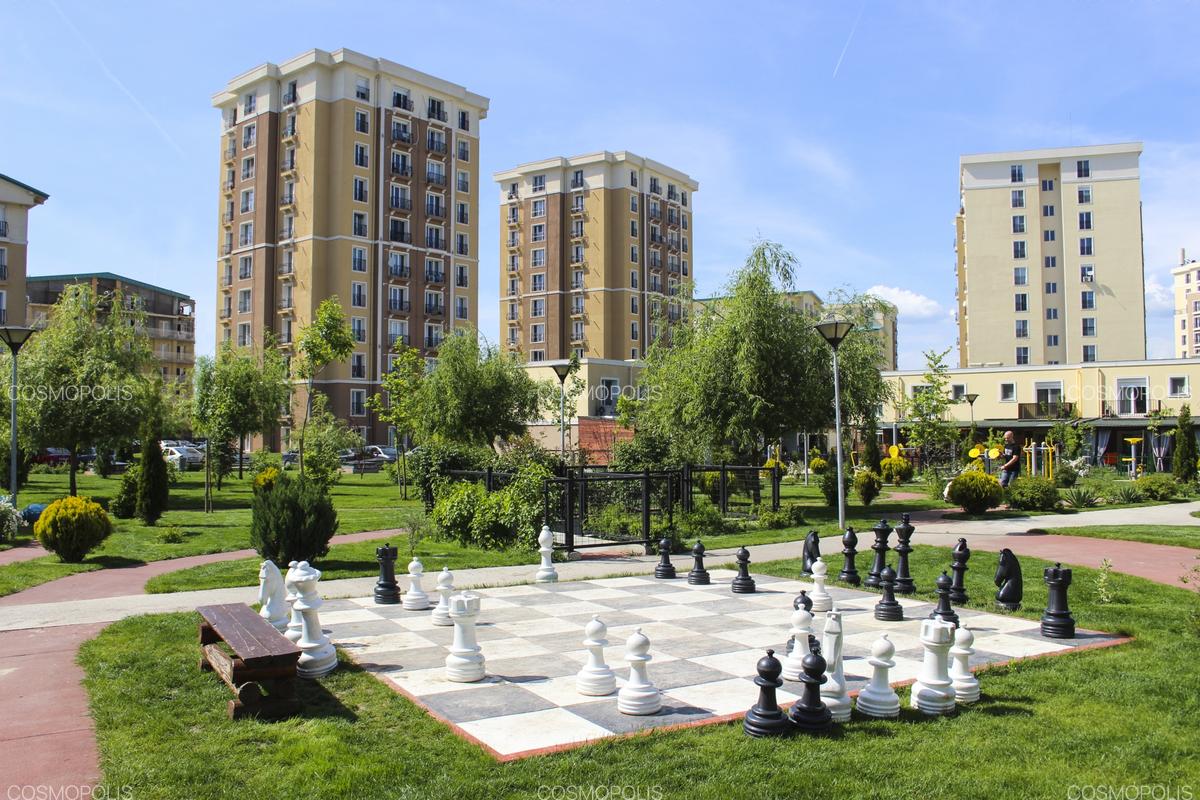 Cosmopolis, zona Nord, București - 15