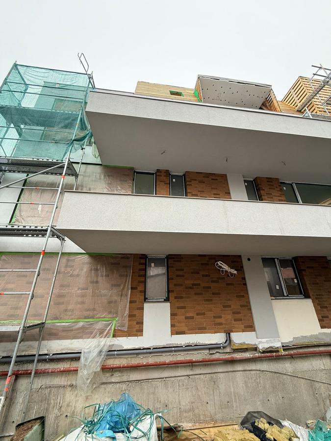 f1c4c6e0-9e48-4cd5-83b8-10855b3ed9af - 2