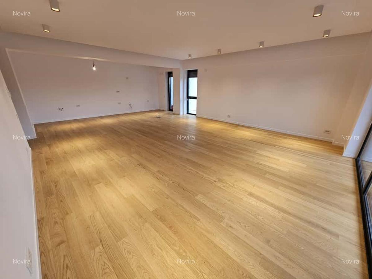 Main view of Apartament 7 bedroom in iancu nicolae