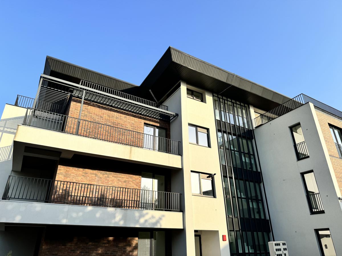 3e2bd2d1-7137-444d-bdc1-cdd81e31831e - 3