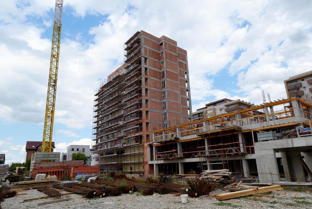 b8b5bdf9-b979-436e-8eed-d05da9bfdf68 - 2