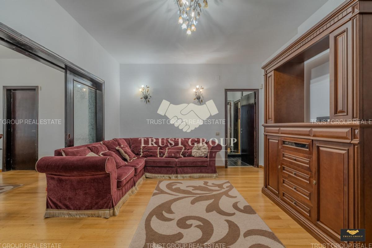 Interior view of Casa 8 bedroom in cotroceni