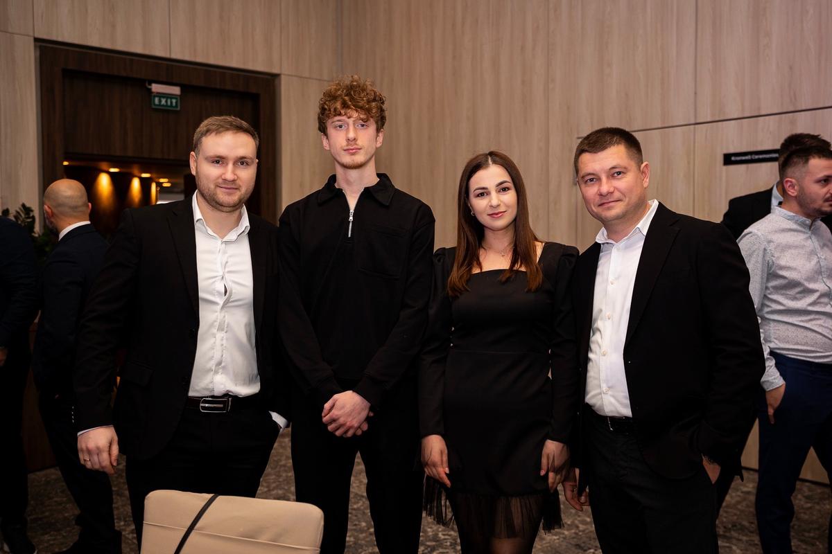 452657a0-9aac-4819-9757-f8c0bbf53fbb