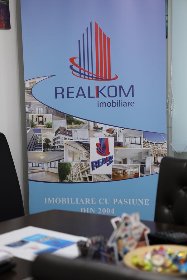 f2cd1423-5cc1-4c4b-90e7-6e9e9e5ee149