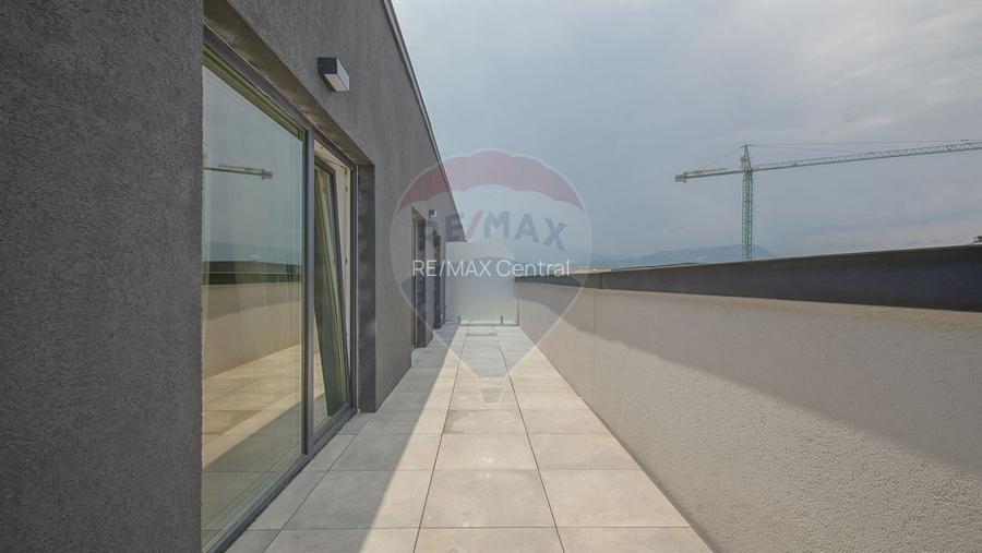 Penthouse Brasov | Prima închiriere | 95 mp utili + 36 mp balcoane - 27