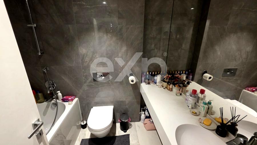 Apartament de vanzare -2 camere- mobilat-garaj- One Herastrau Plaza