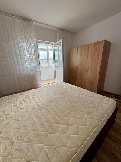 Inchiriere apartament 2 camere, loc de parcare inclus