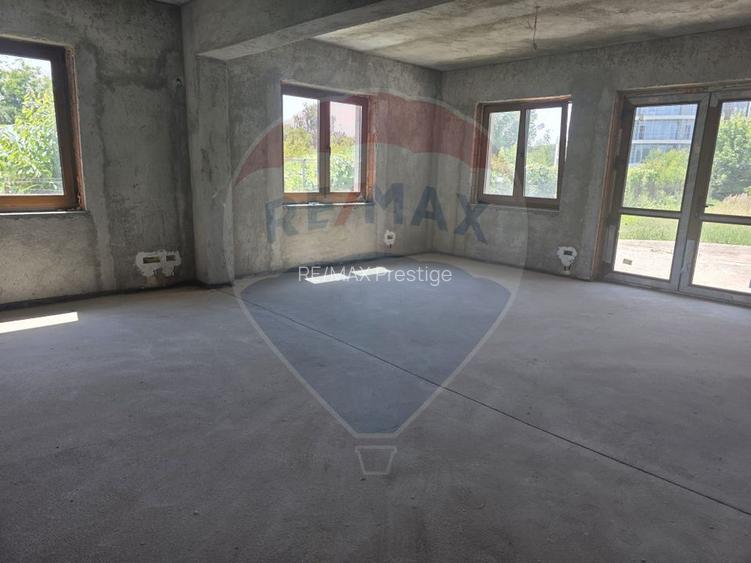 Vilă vedere lac teren 1562 mp + casa secundara veche  Snagov - 7