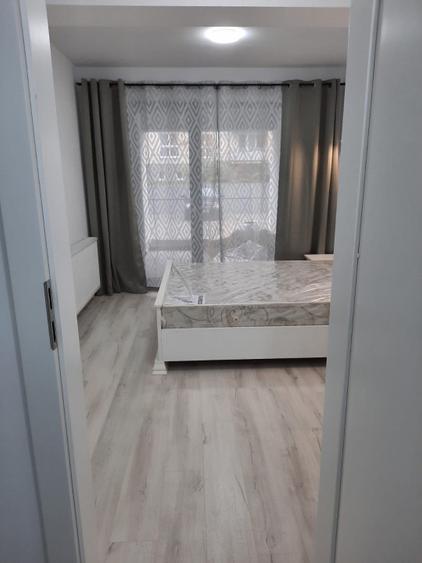 Platinum Residence, zona Mall Coresi, apartament cu doua camere de inchiriat